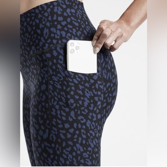 ATHLETA Salutation Print 7/8 Tight Dot Leopard Enchanted
Blue - Picture 9 of 13